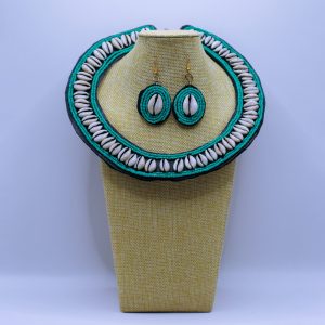 Masai beads and shells collar bib necklace
