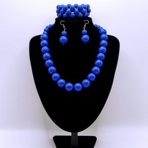 Blue single strand large beads necklace