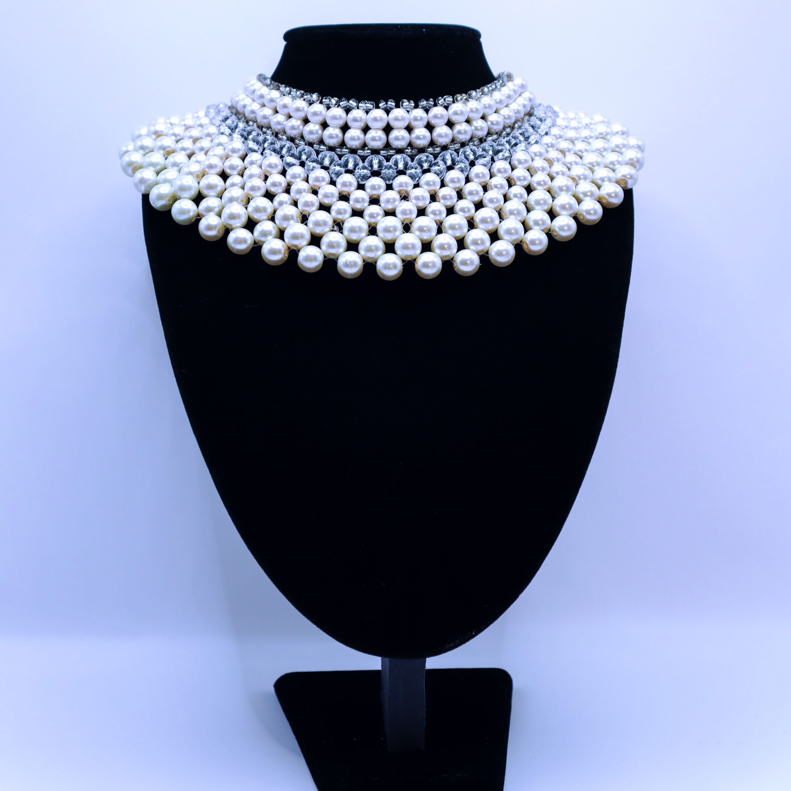 Fancy pearls bib necklace