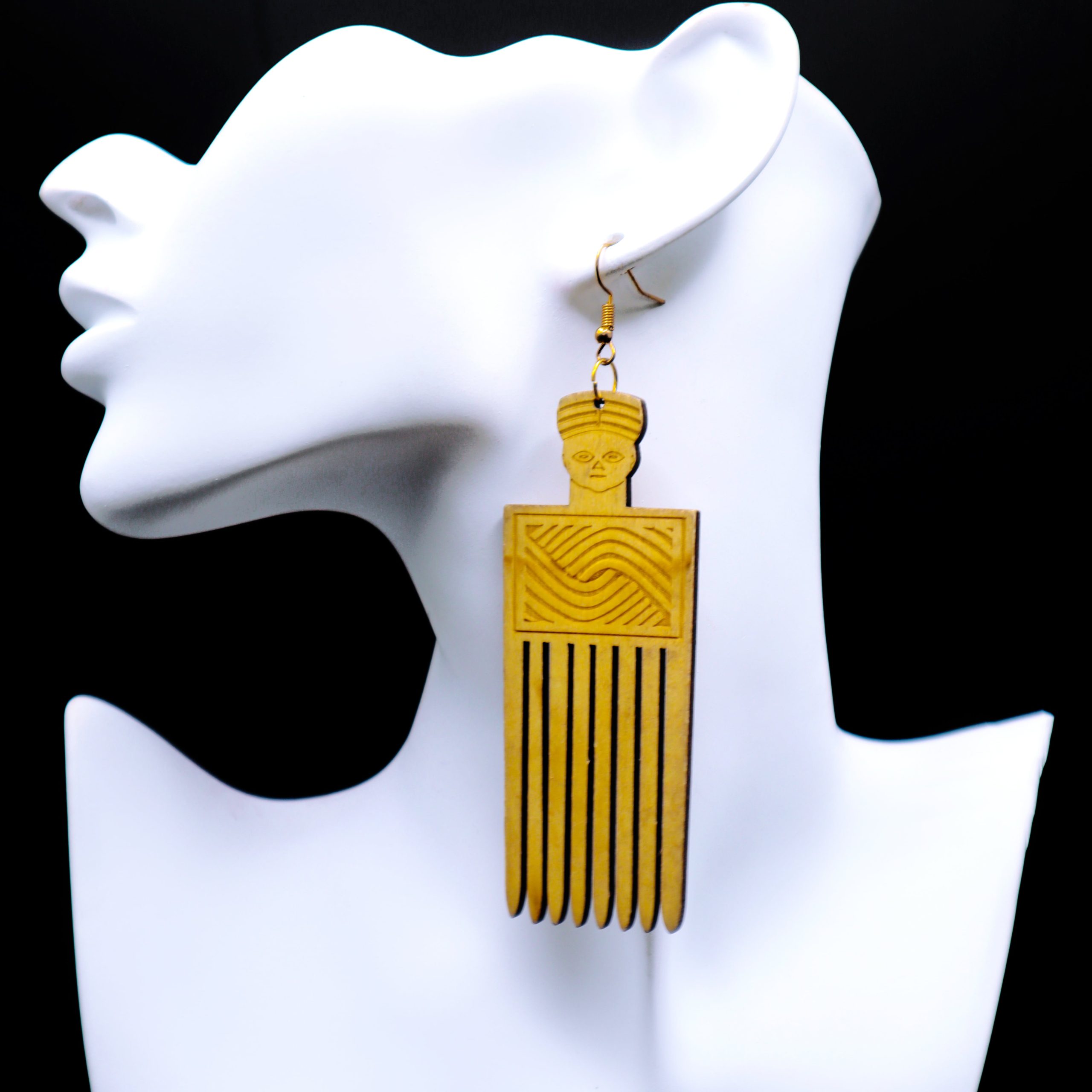 Natural wood comb shaped earrings